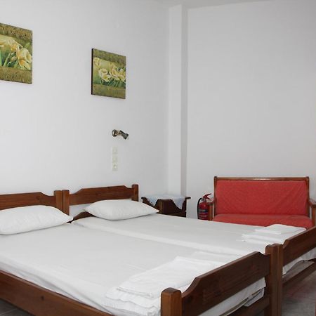 Akrogiali Hotel Plomari エクステリア 写真