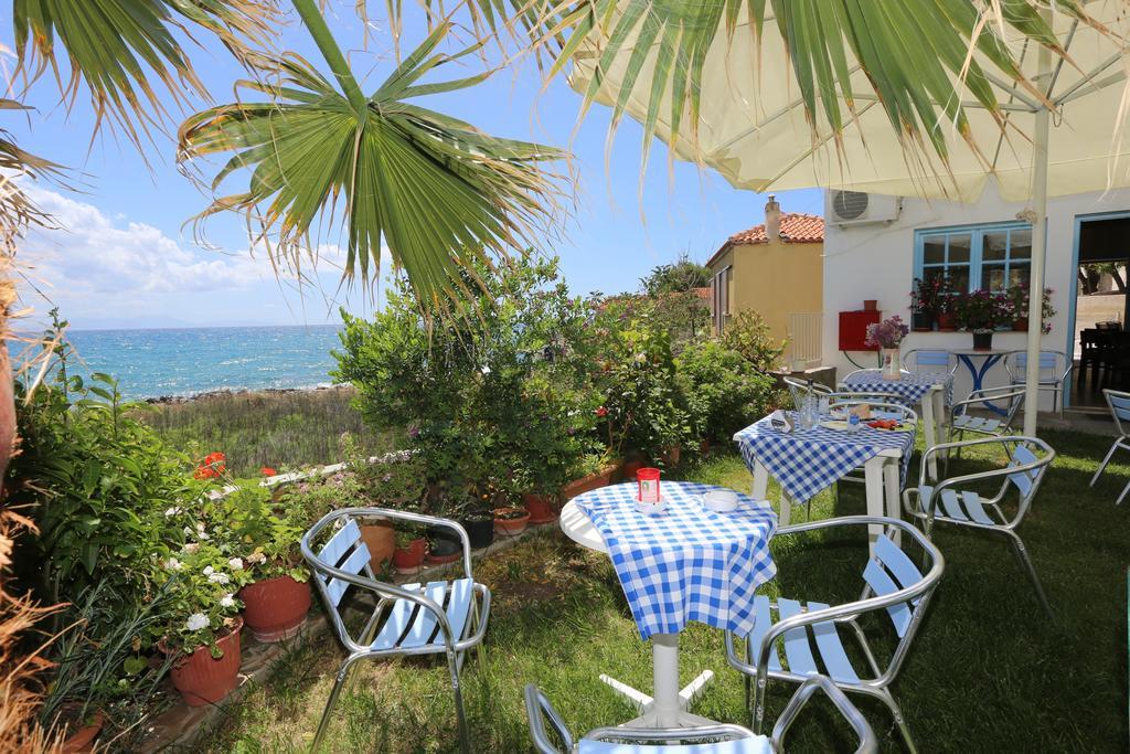 Akrogiali Hotel Plomari エクステリア 写真