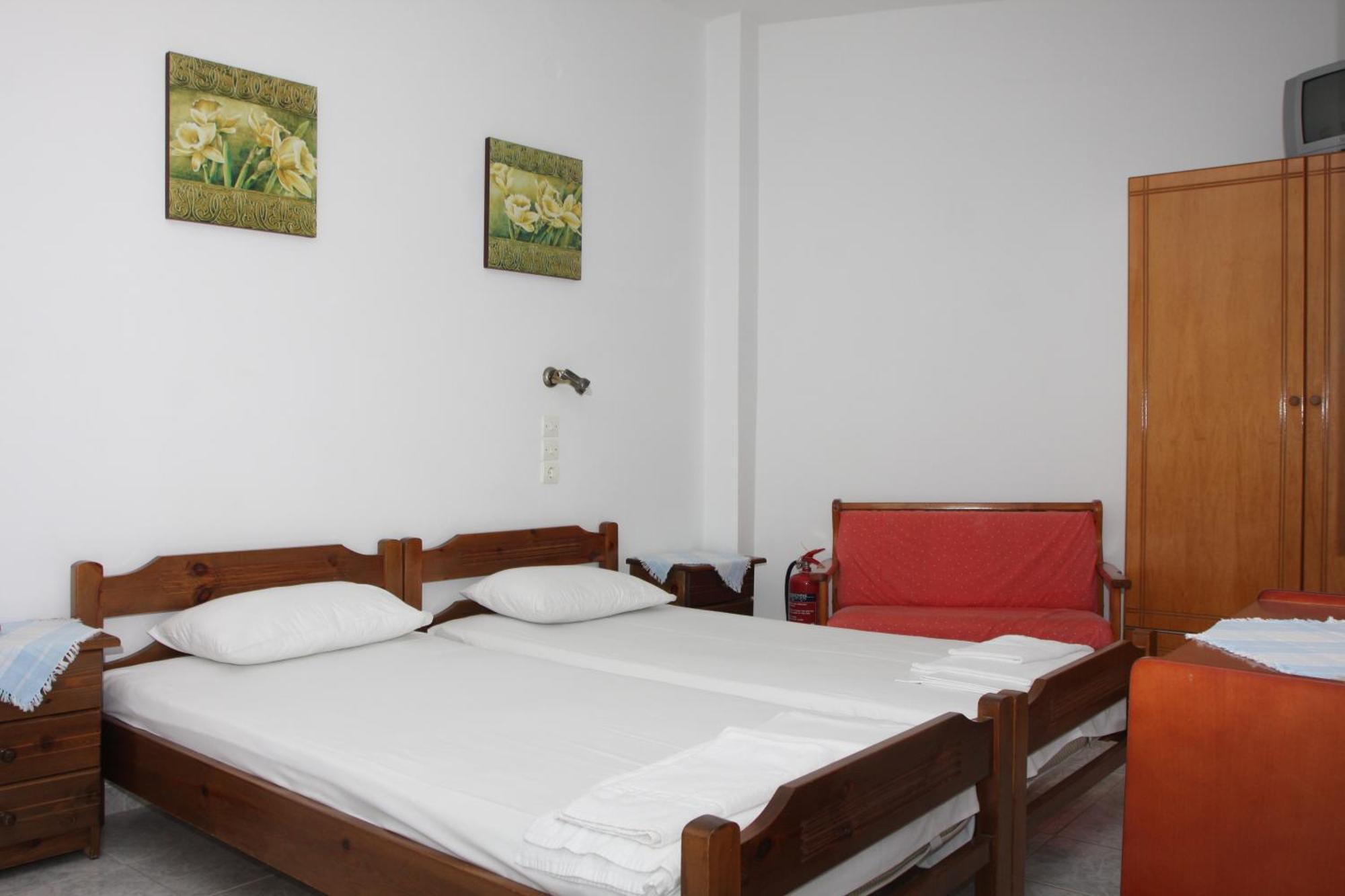 Akrogiali Hotel Plomari エクステリア 写真